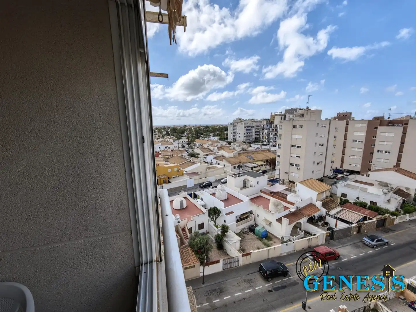 Vista exterior de Apartament en venda en Torrevieja amb Moblat, Rentadora i Balcó