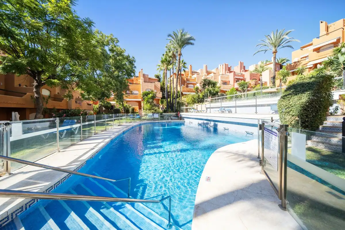 Casa a schiera con piscina in vendita a Nueva Andalucía, imagen 49