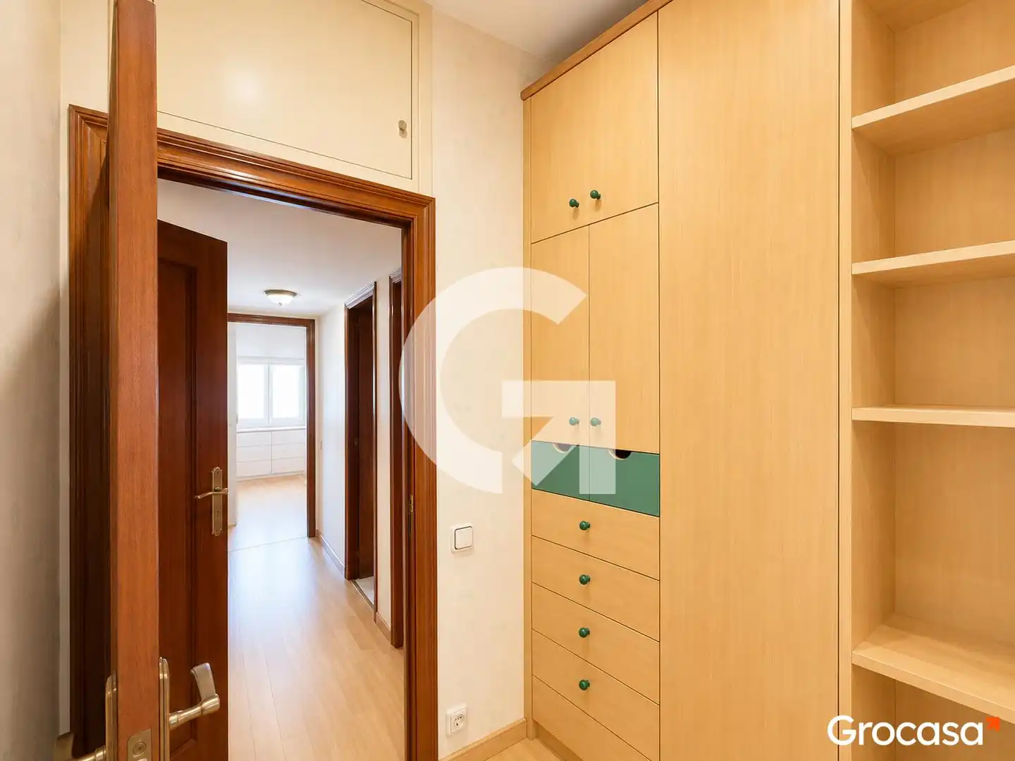 Flat for sale in Barcelona  with Air Conditioner, Heating and Terrace