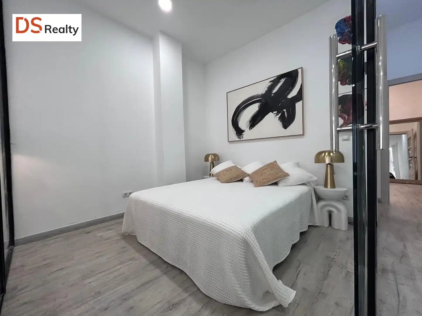 Ground floor with lift for sale in Calle ARTISTAS, imagen 12