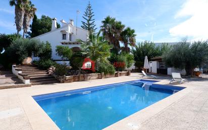 Vista exterior de Casa o xalet en venda en Bétera amb Aire condicionat, Calefacció i Jardí privat