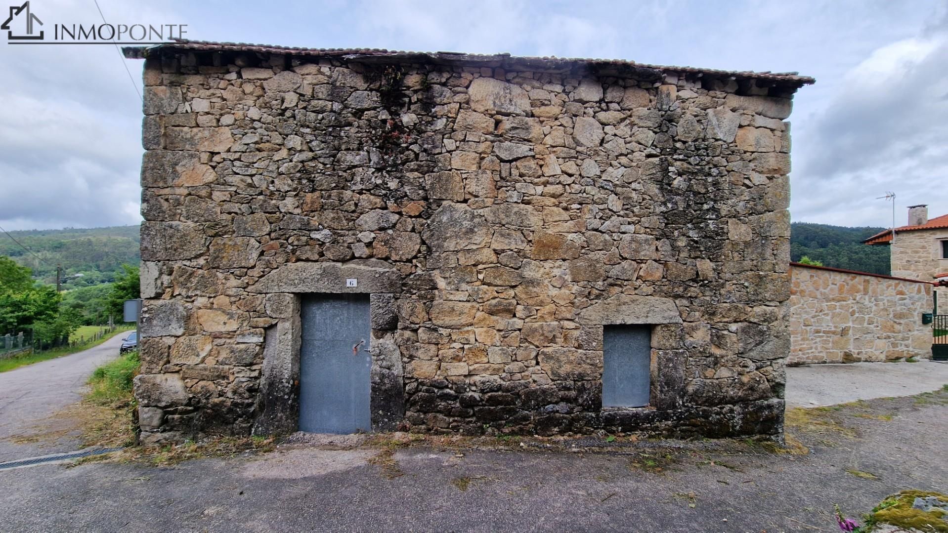 Vista exterior de Casa o xalet en venda en Cerdedo amb Jardí privat