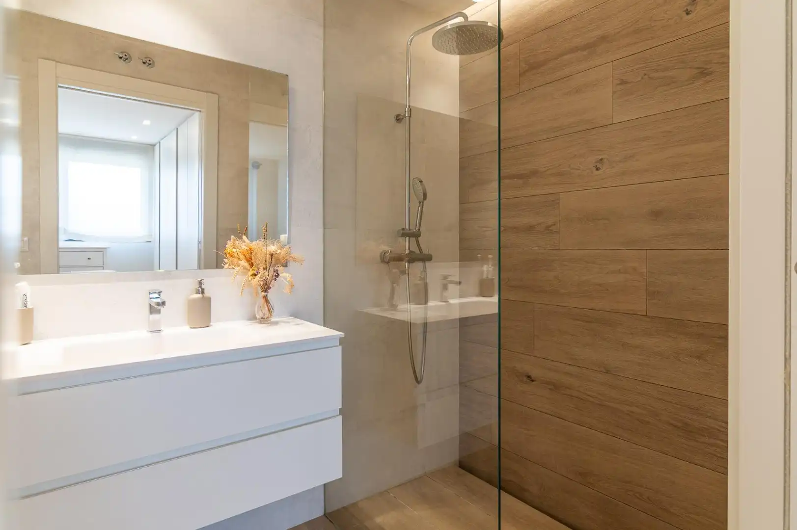 Bathroom of Flat for sale in Aranguren  with Air Conditioner, Heating and Terrace
