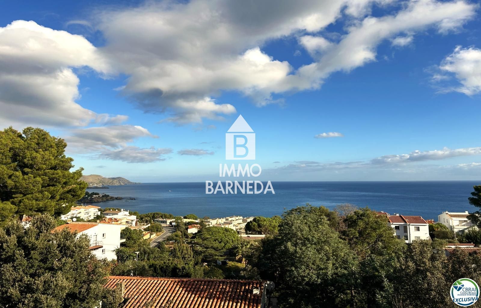 Vista exterior de Pis en venda en Llançà amb Terrassa i Balcó