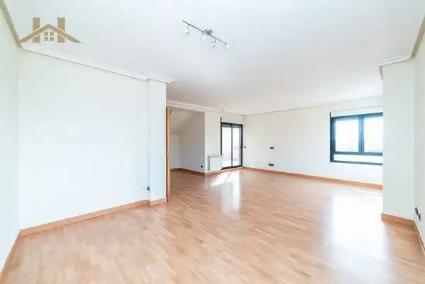 Ático con piscina en venta en Calle Concorde, imagen 4
