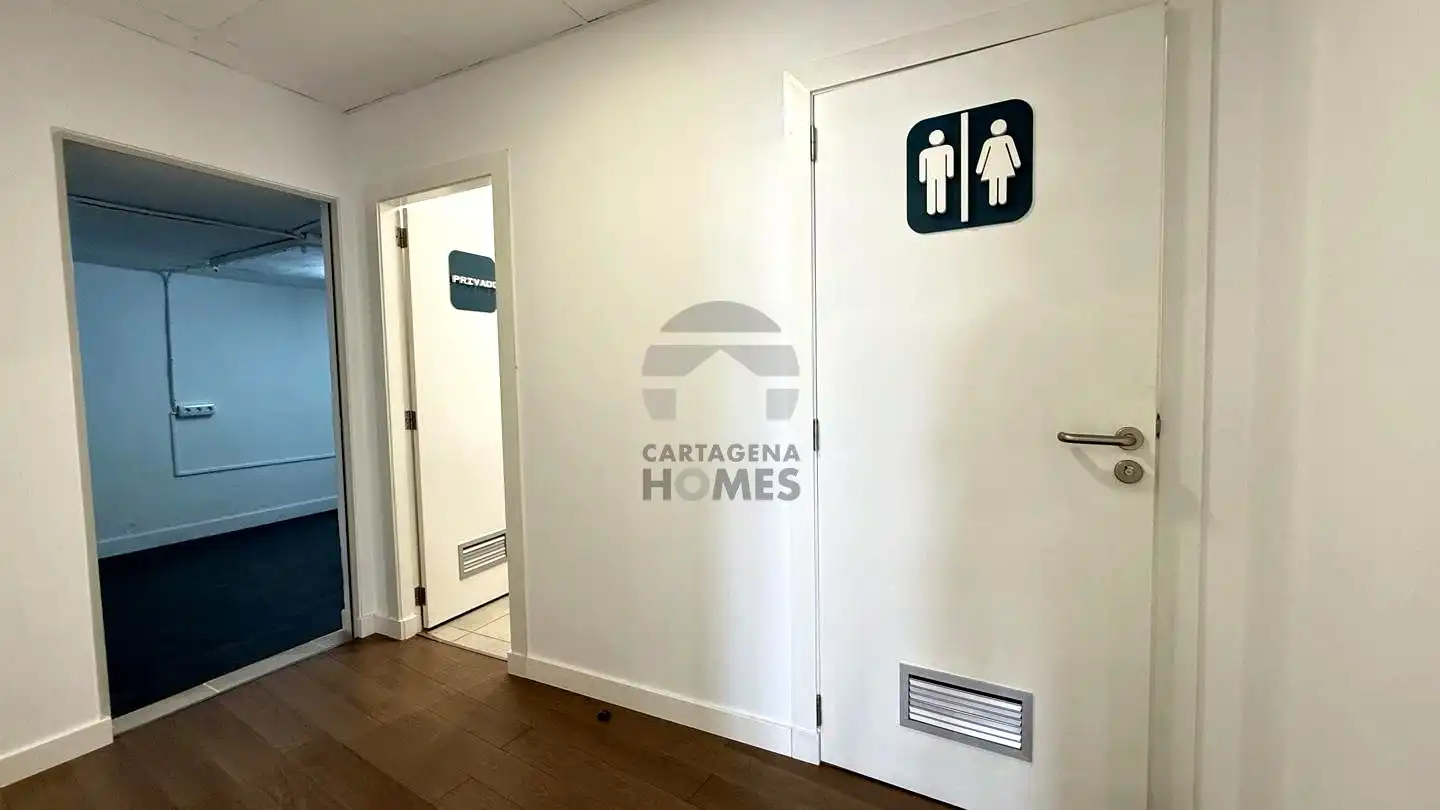 Local en venta en Cartagena con Aire acondicionado