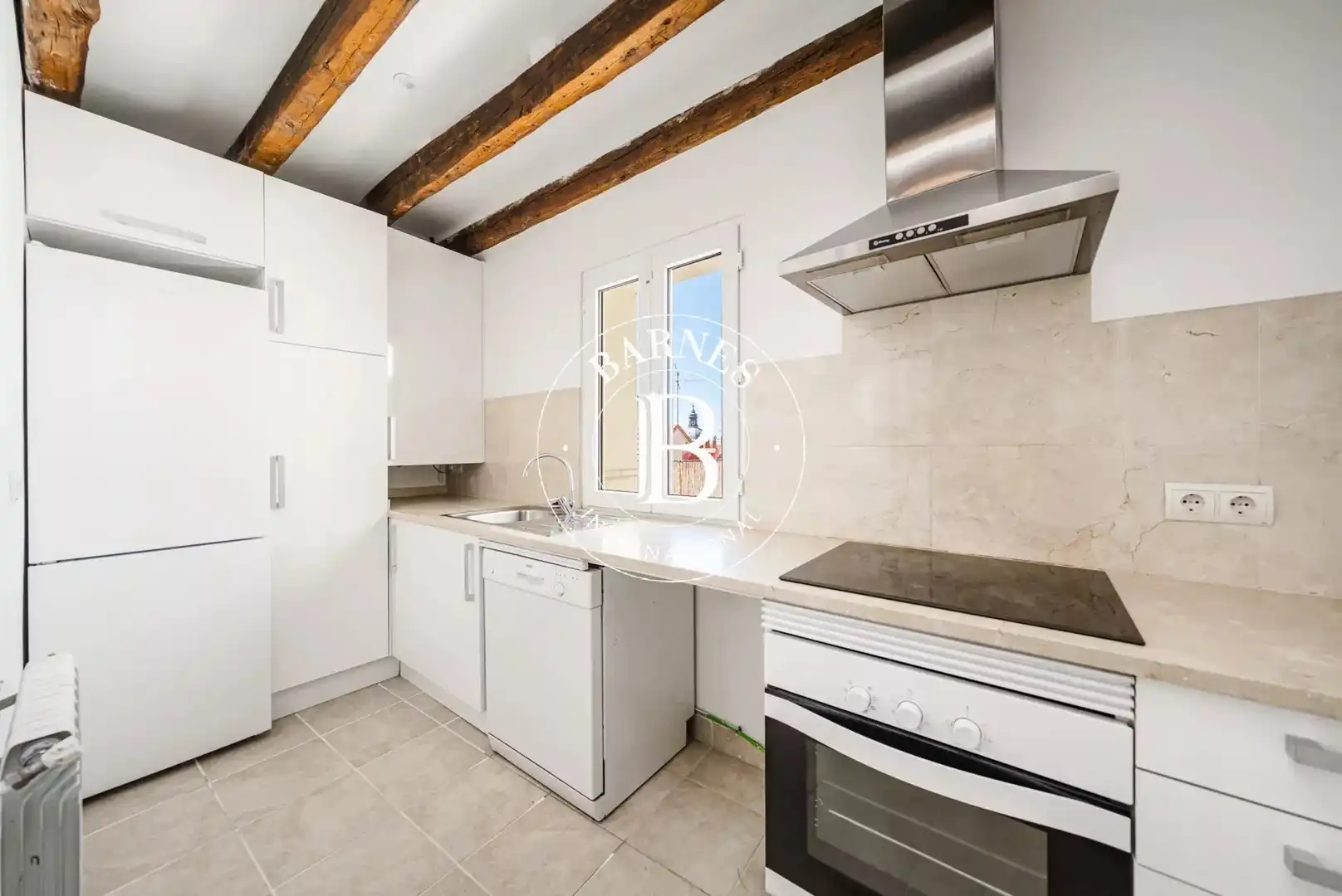 Küche von Wohnung zur Miete in Madrid mit Klimaanlage, Heizung und Ofen