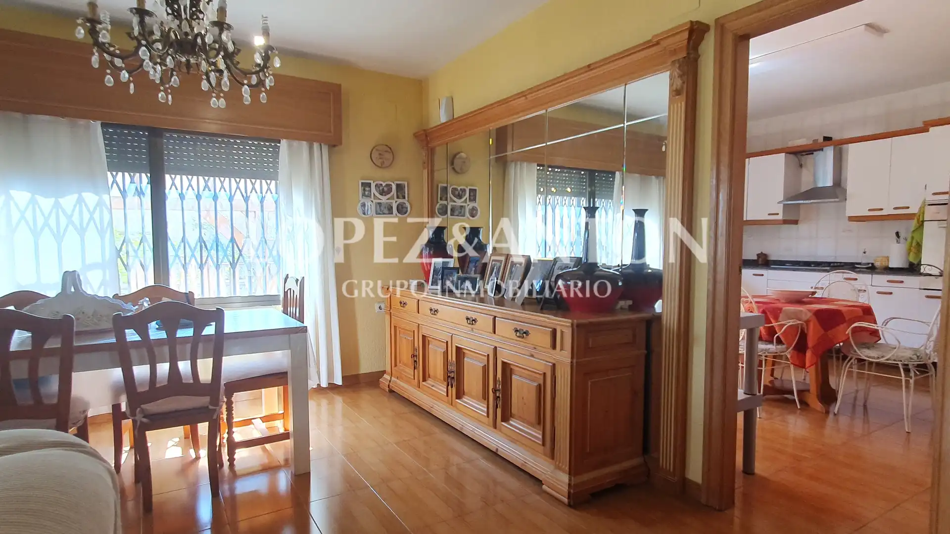 Dining room of Houses for sale in L'Eliana  with Air Conditioner, Private garden and Terrace