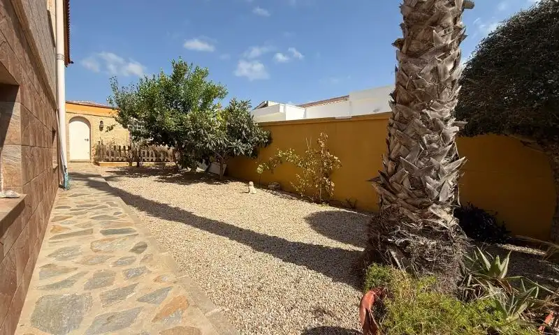 Villa zum Verkauf in Calle  Almendro, imagen 17
