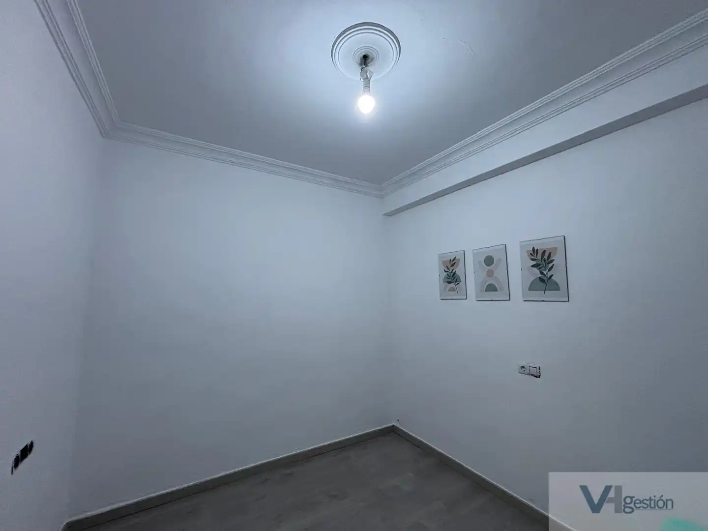 Habitación de Piso en venta en Villamartín con Amueblado