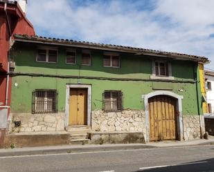 Vista exterior de Casa o xalet en venda en Avilés