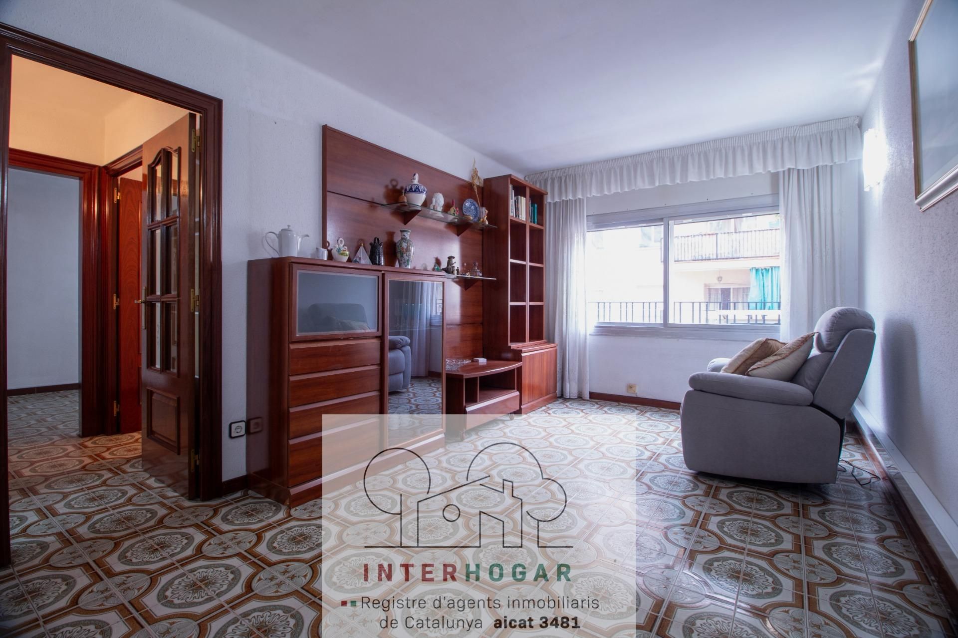 Sala d'estar de Pis en venda en Cerdanyola del Vallès