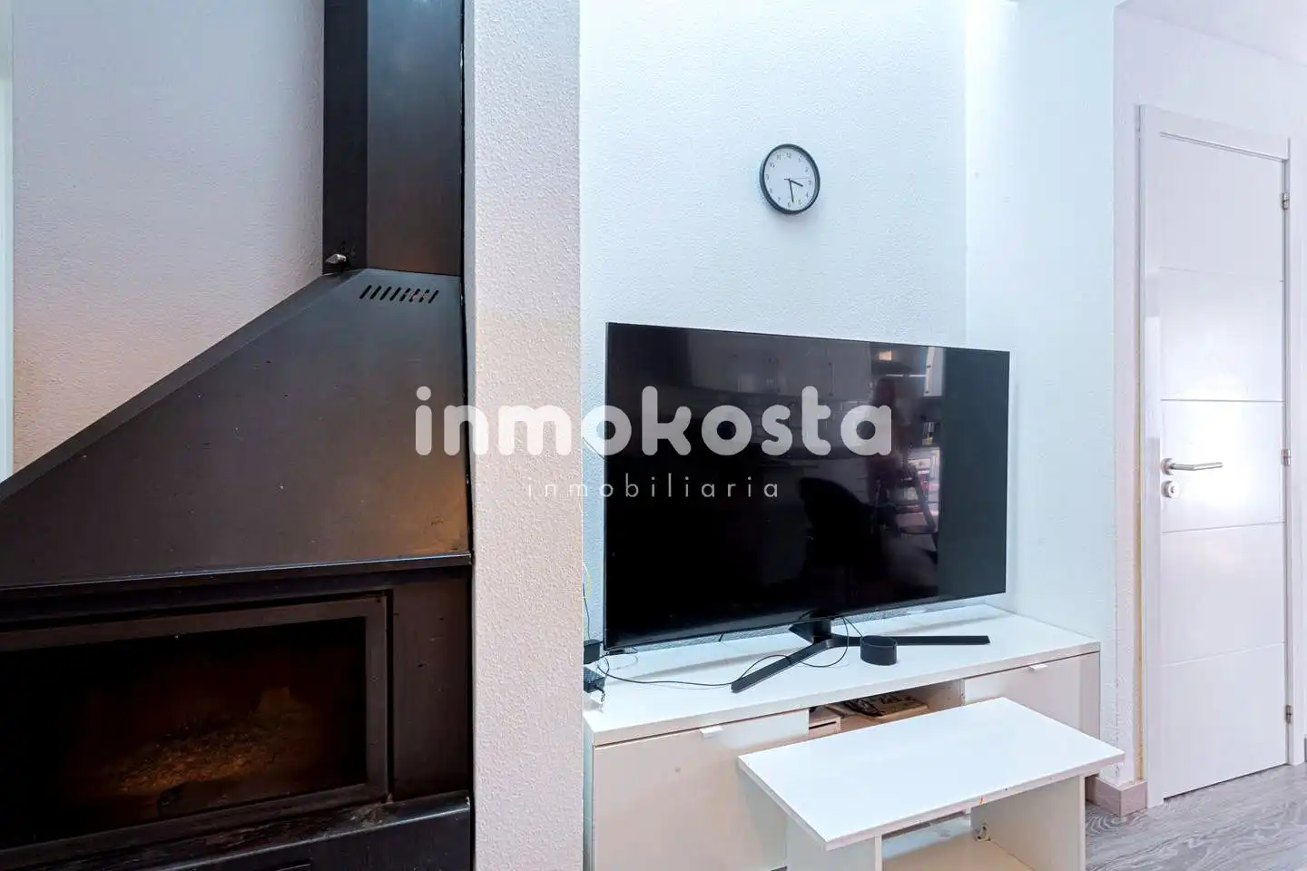 Einfamilien-Reihenhaus zum Verkauf in La Nucia mit Klimaanlage, Privatgarten und Terrasse