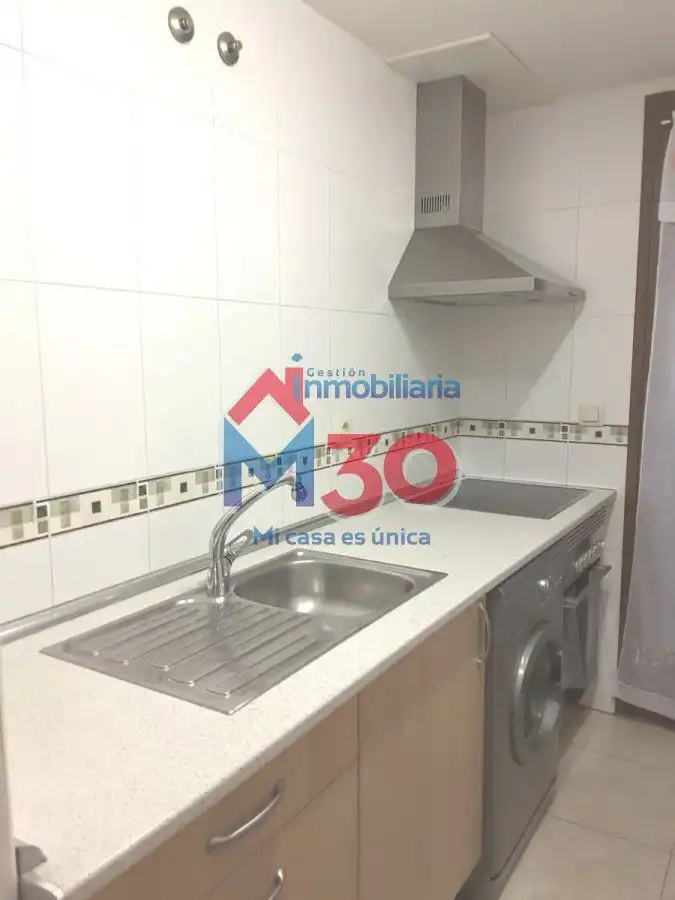 Cocina de Apartamento en venta en Miranda de Ebro con Calefacción, Parquet y Terraza