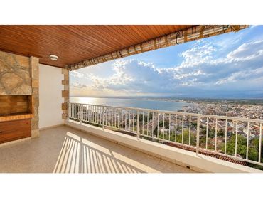 Apartament amb ascensor en venda a Calle Del Cant Dels Ocells