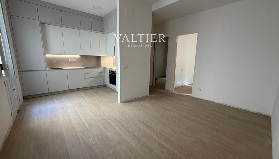 Piso de alquiler en Gran Vía, Universidad - Malasaña - Imagen 3