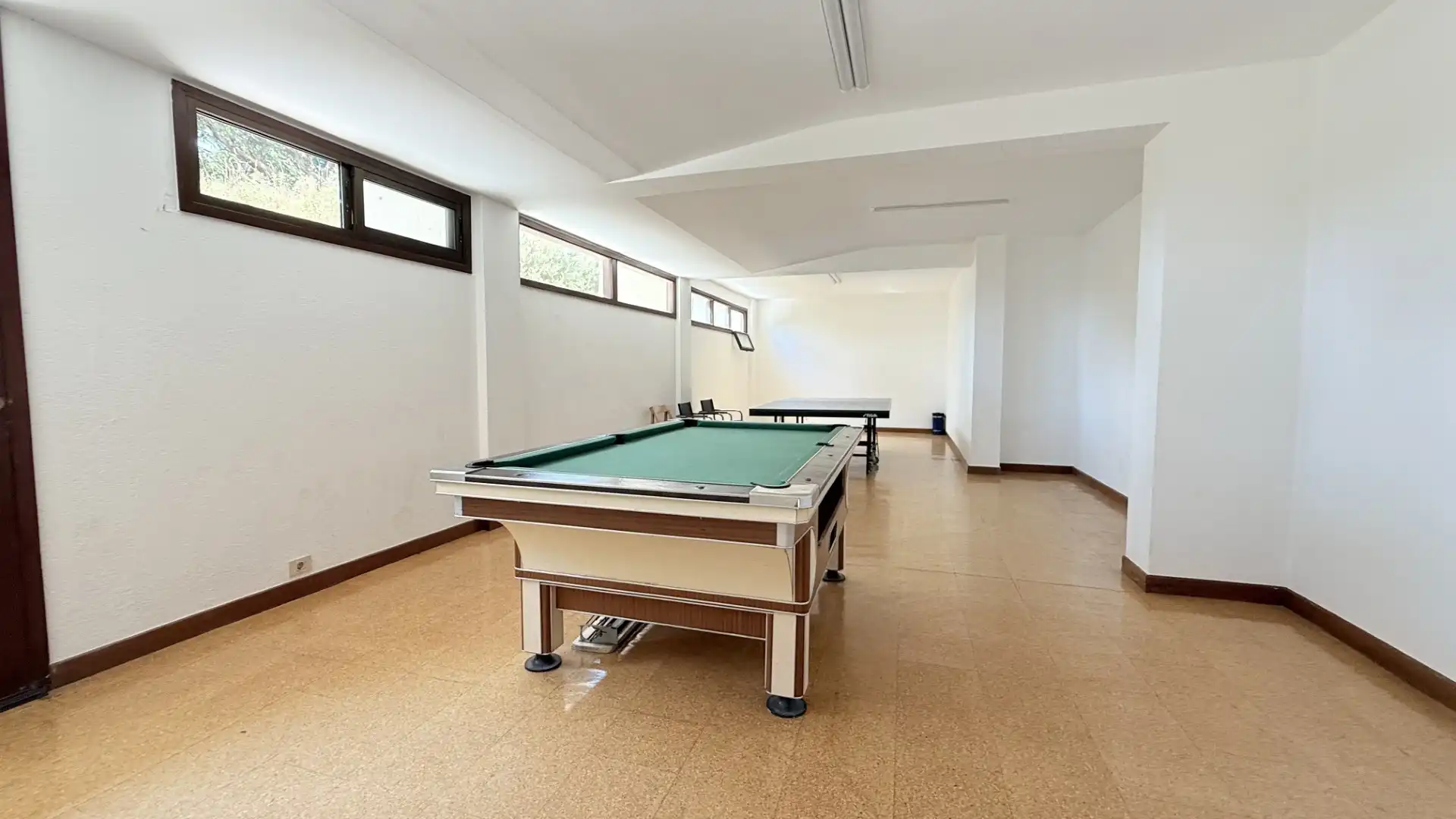 Piso en venta en Vigo  con Calefacción, Jardín privado y Amueblado