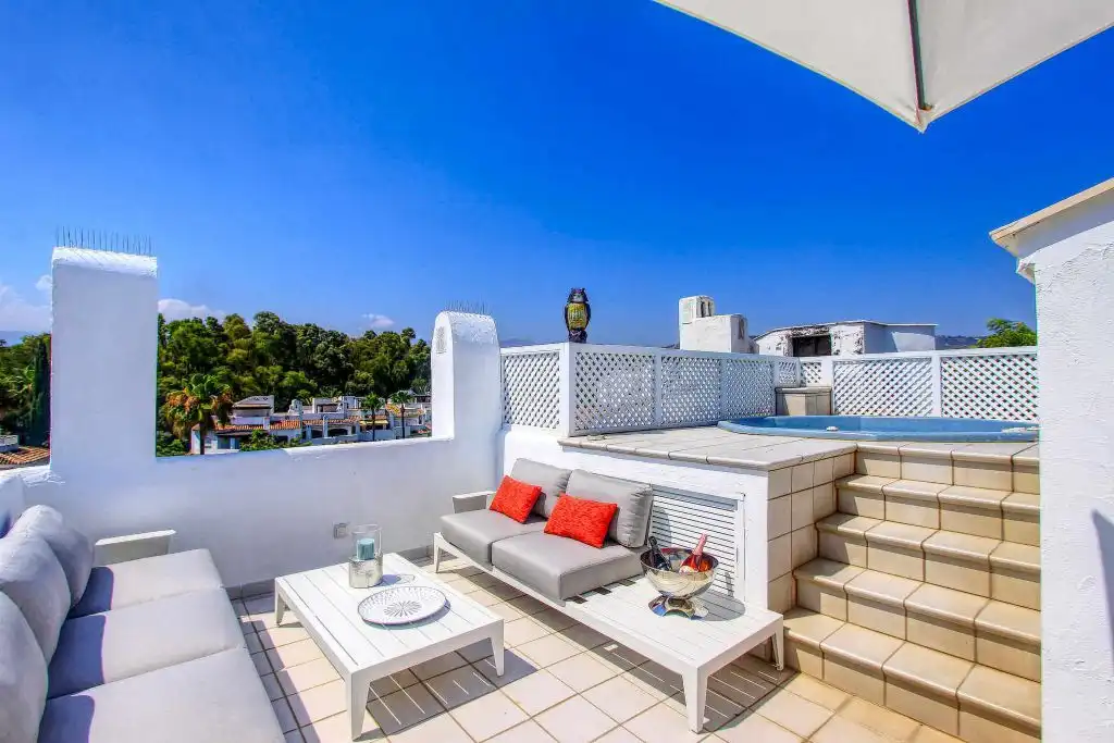 Terraza de Ático en venta en Marbella con Aire acondicionado, Calefacción y Terraza