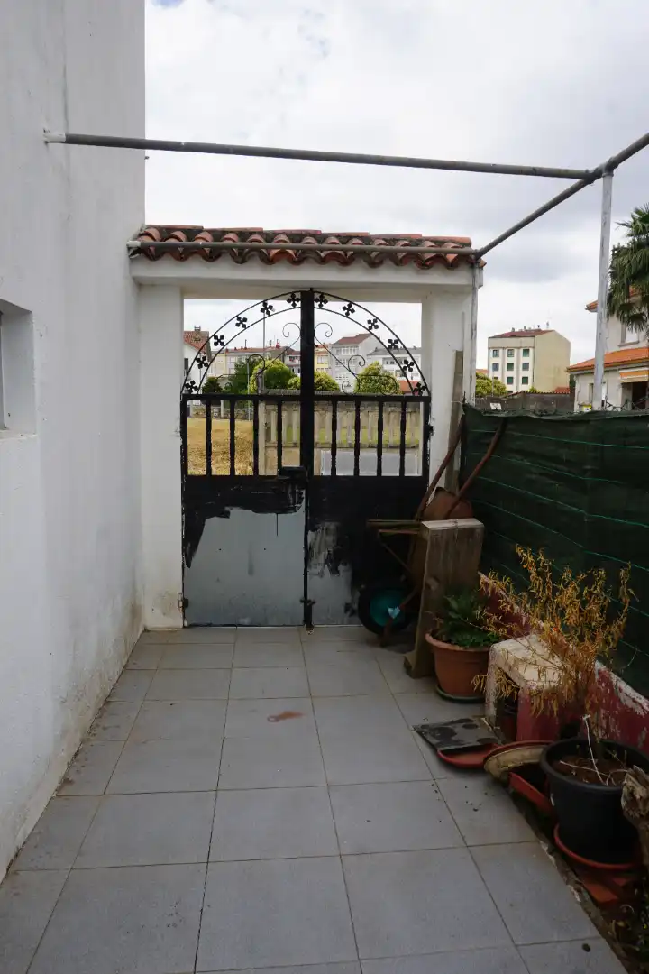 Adossat amb jardí en venda a Rúa Circunvalación Campo Feira 30, imagen 5