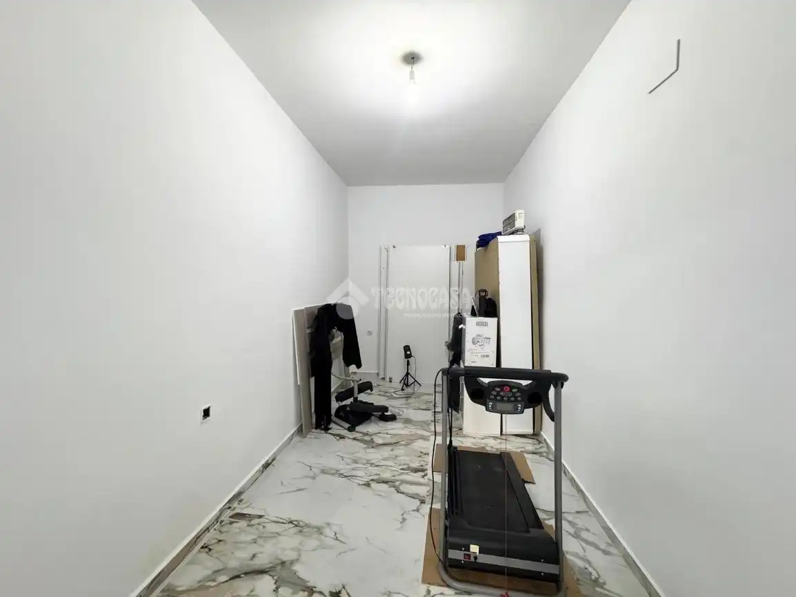 Casa adosada en venda en Almería amb Calefacció