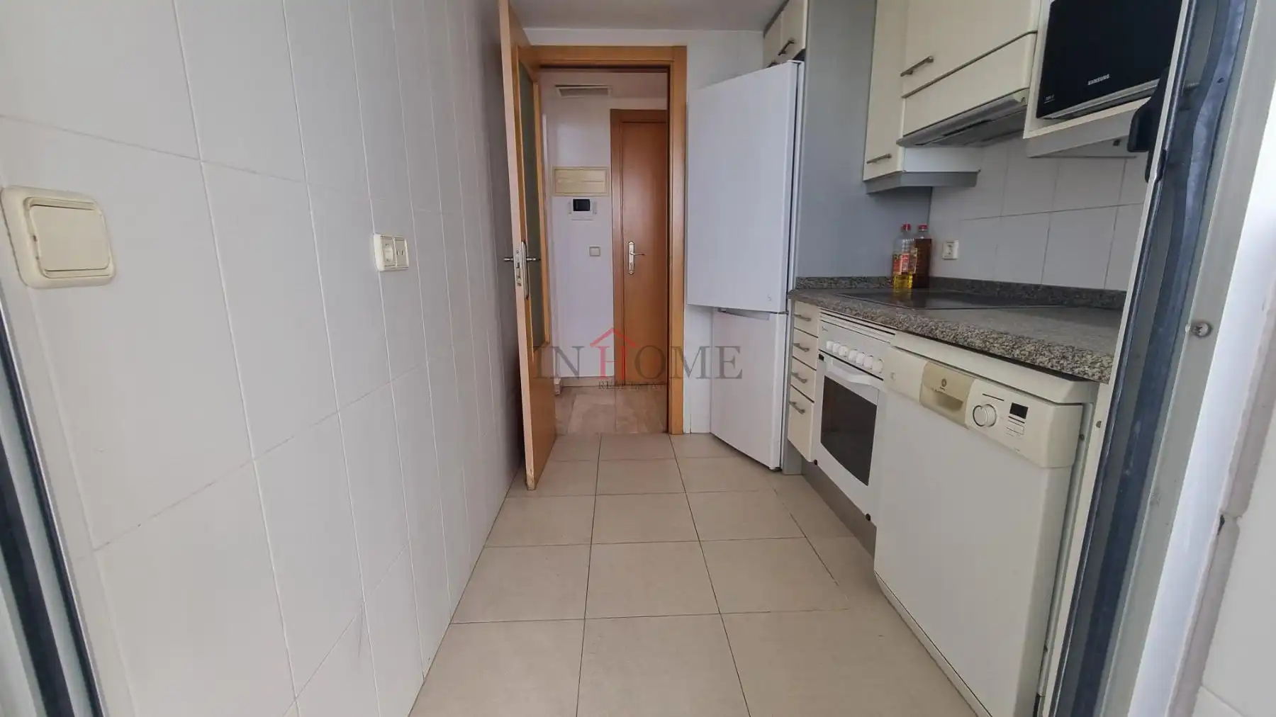 Apartment with pool for sale in Playa de Poniente, imagen 15