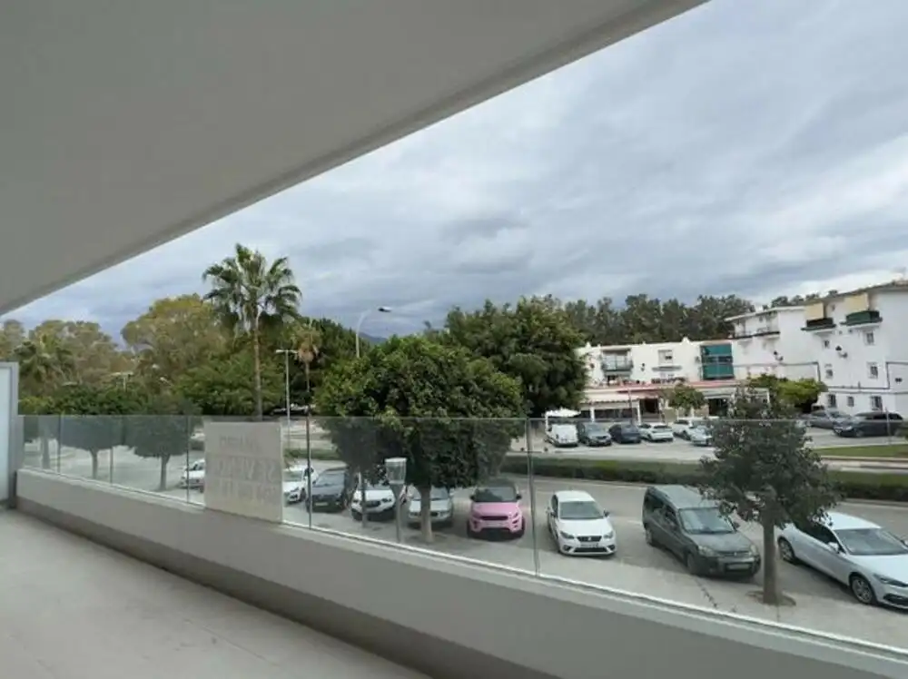 Apartament amb piscina en venda a Nueva Andalucía, imagen 17