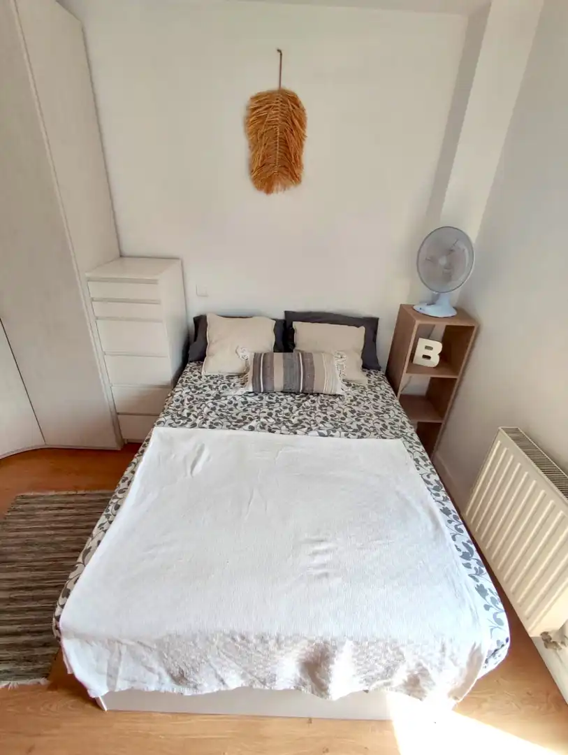 Flat for rent in Mompía - Avenida de la Libertad, Mompia