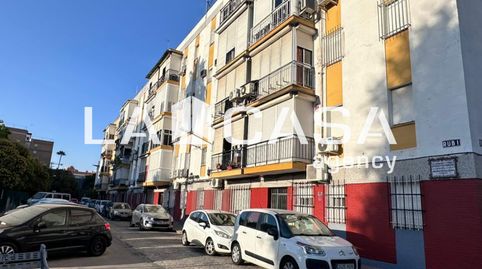Foto 4 de Planta baja en venta en El Torrejón - El Cerezo, Sevilla Capital