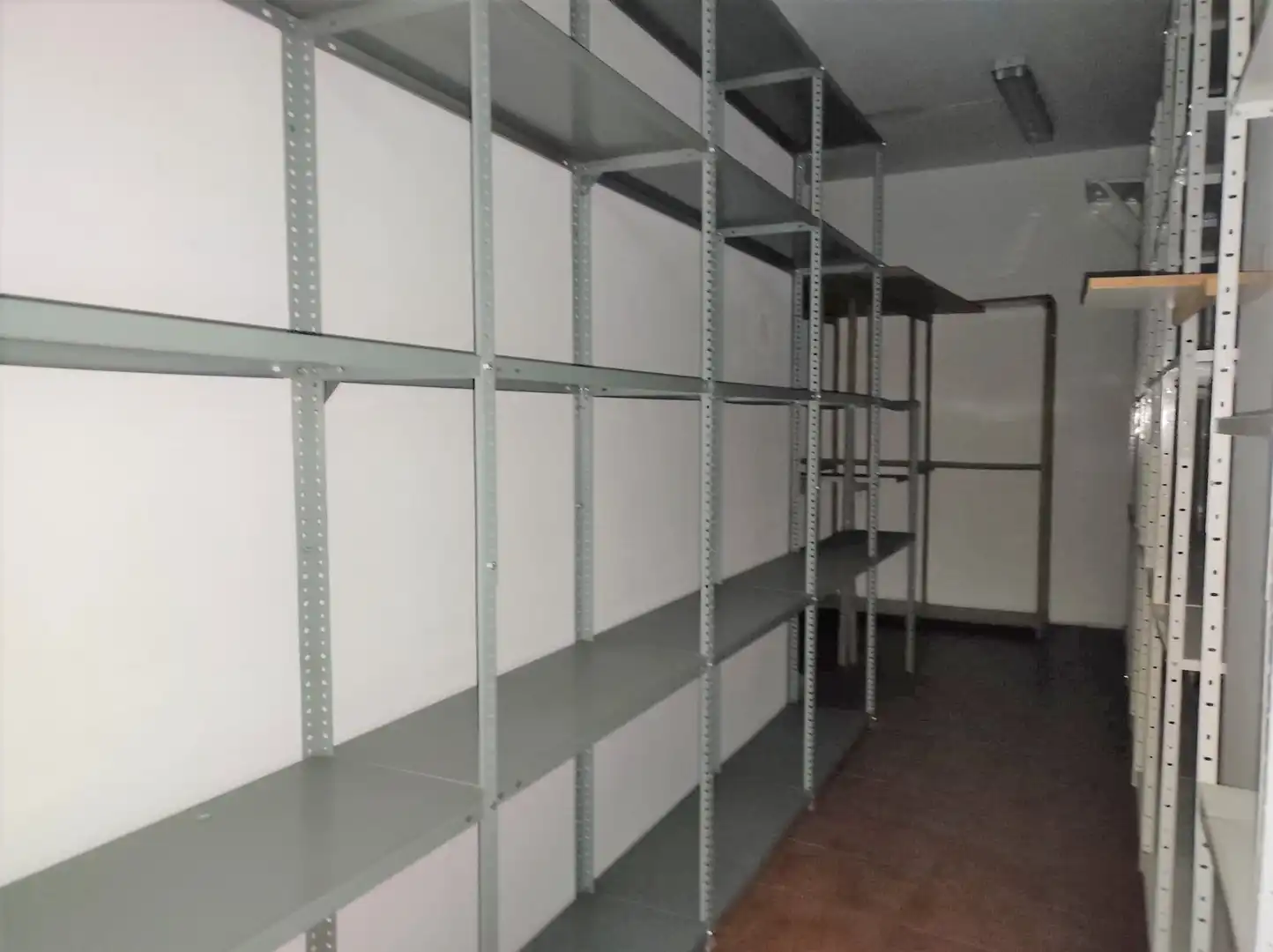Local en venta en Los Corrales de Buelna 