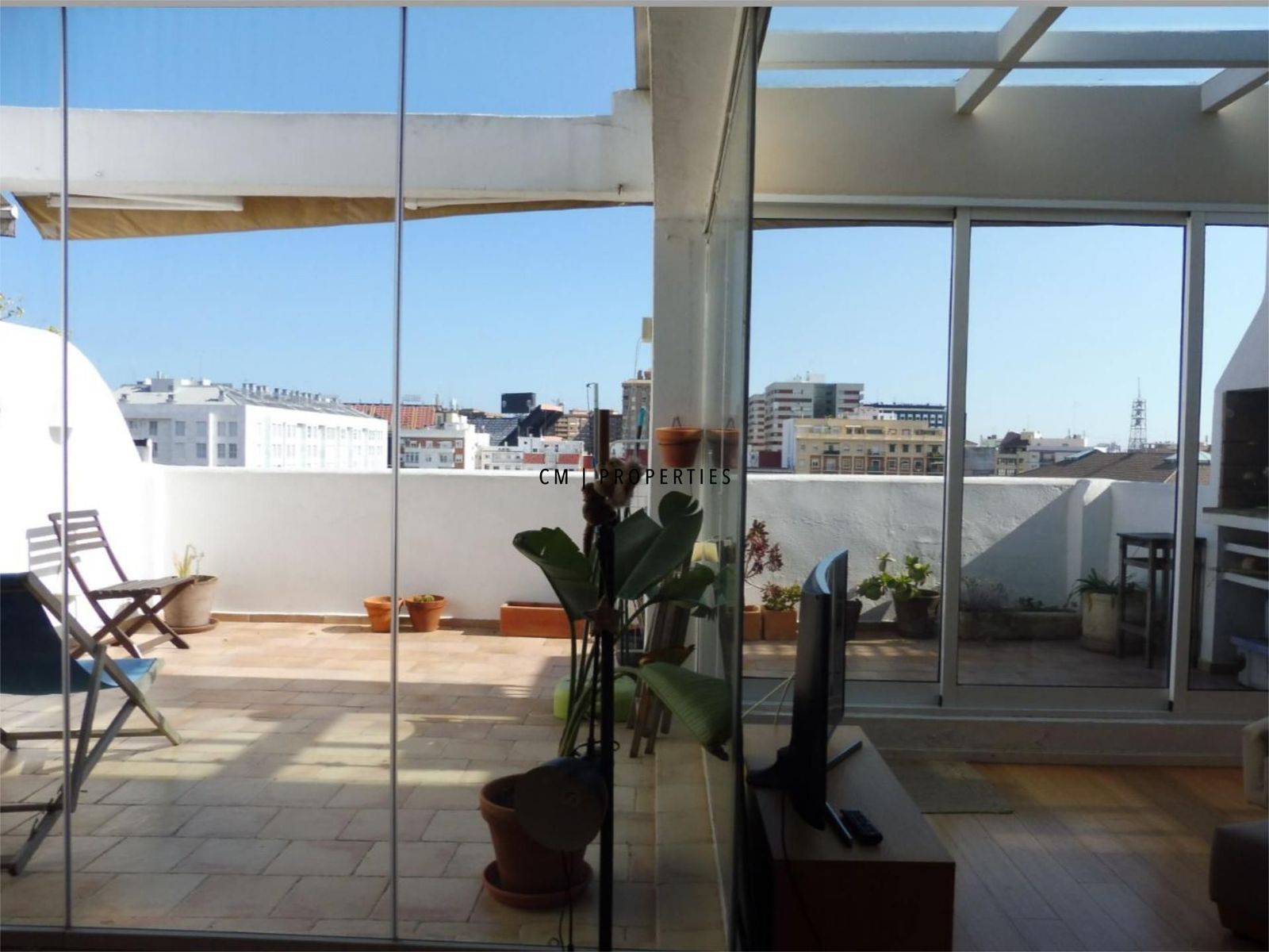 Terrace of Attic to rent in  Valencia Capital  with Air Conditioner, Heating and Terrace