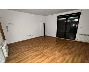 Apartament en venda en La Roda amb Calefacció, Traster i Balcó