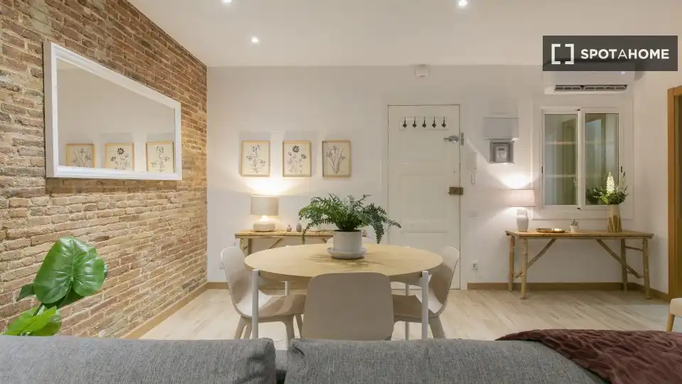 Room in Vila de Gràcia