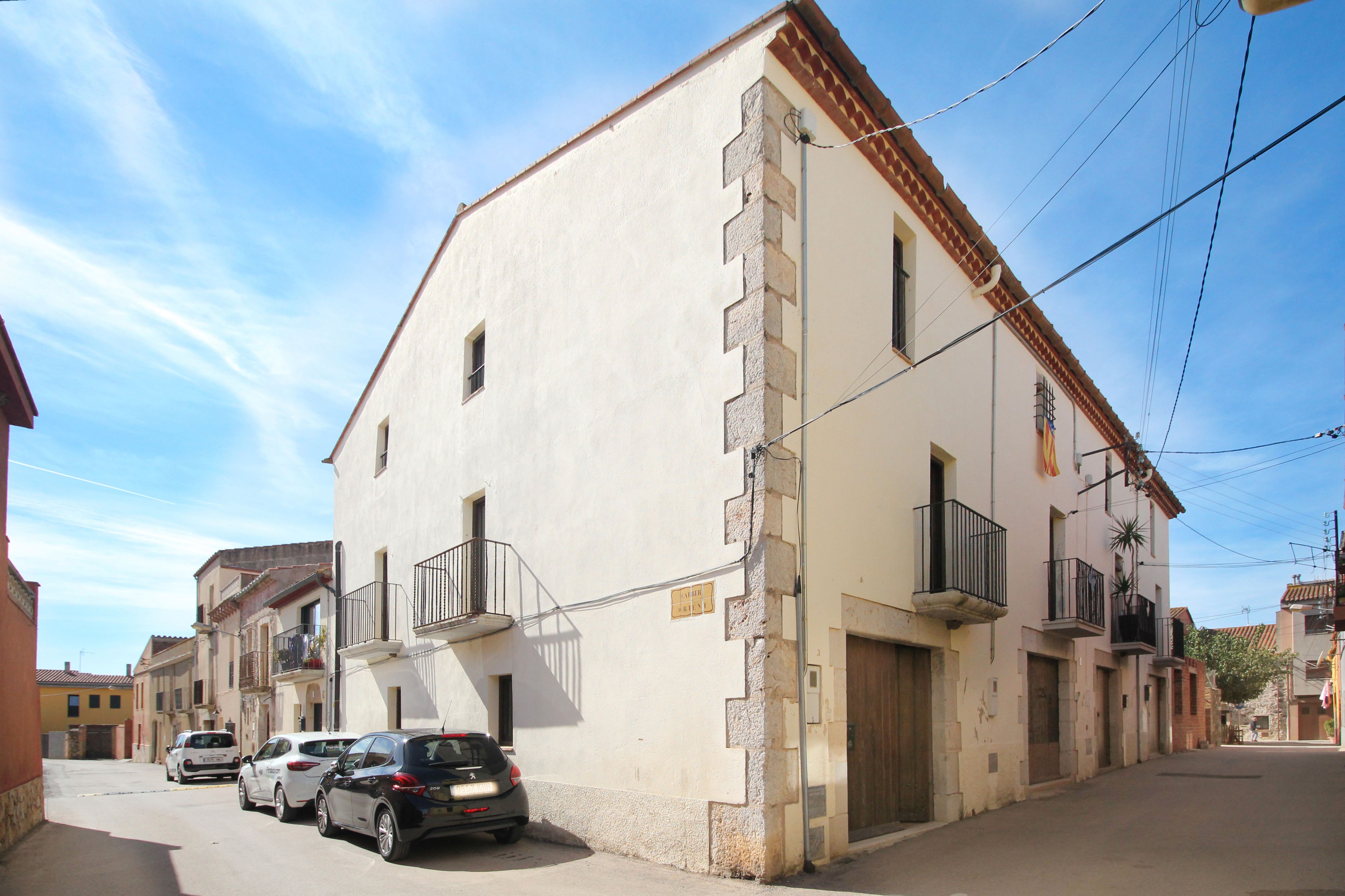 Exterior view of House or chalet for sale in Garriguella