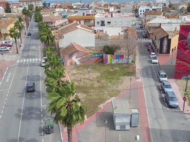 Terrenys i solars en venda a Avenida avenida trece de octubre, 59