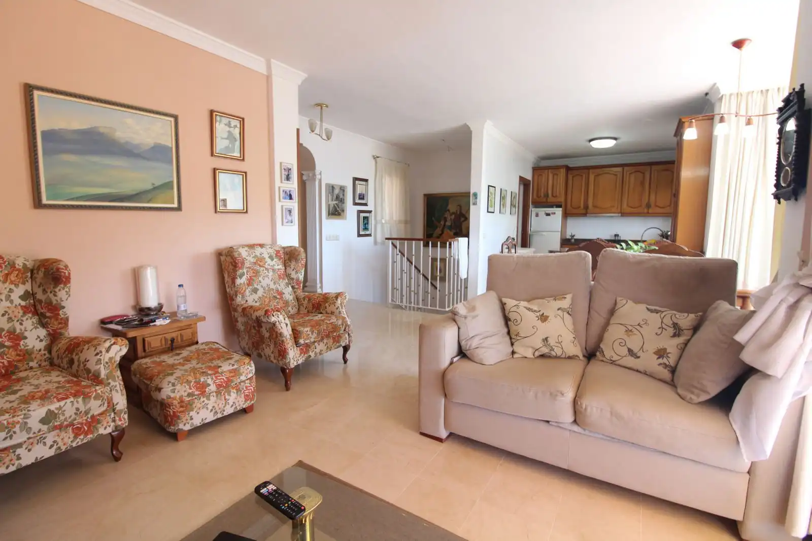 Chalet con jardín en venta en Avenida Gustavo Adolfo Bécquer, imagen 3