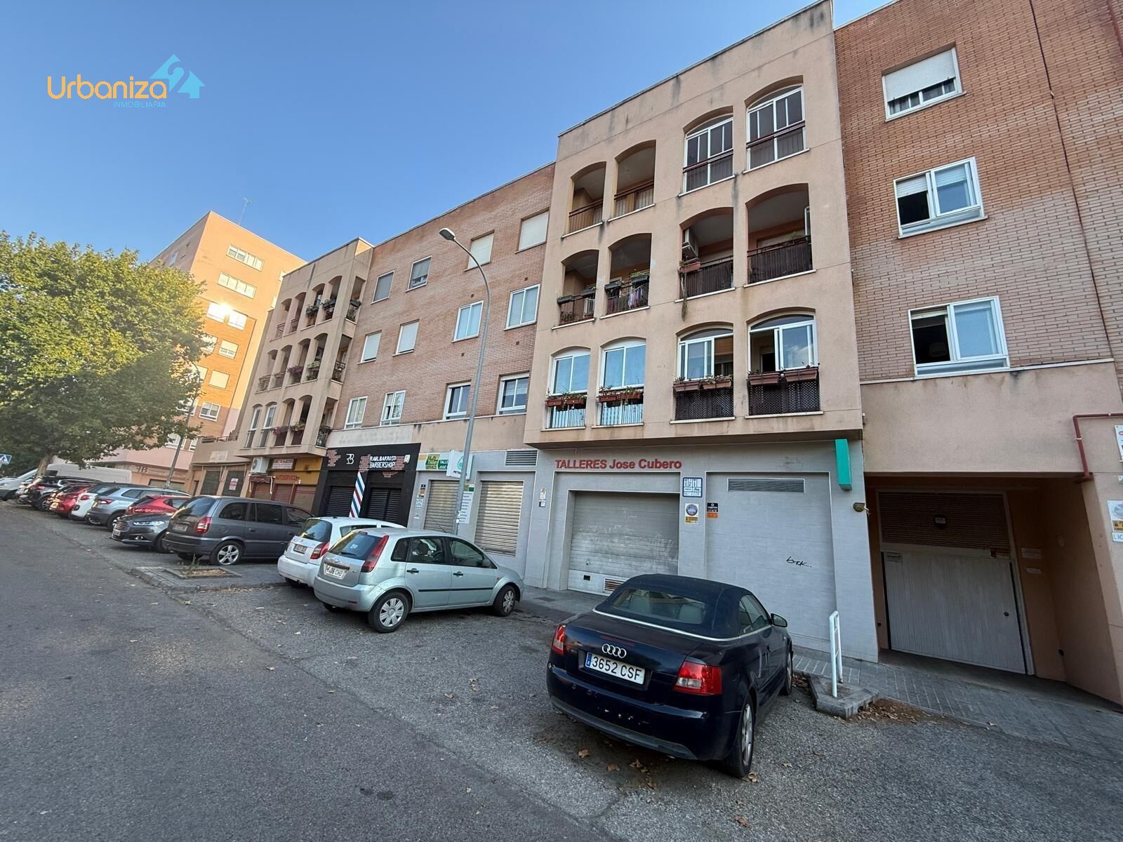Exterior view of Garage for sale in Badajoz Capital
