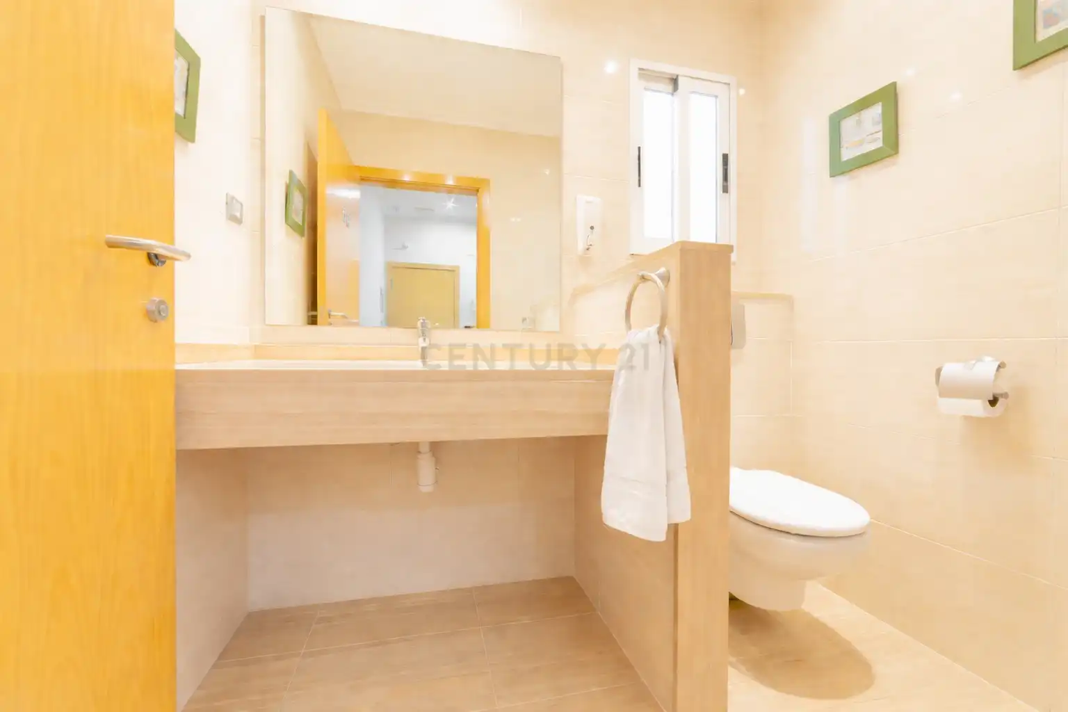 Baño de Piso en venta en Carcaixent con Aire acondicionado