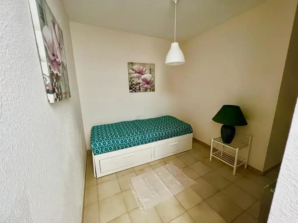 Habitación de Apartamento de alquiler en Granadilla de Abona con Amueblado
