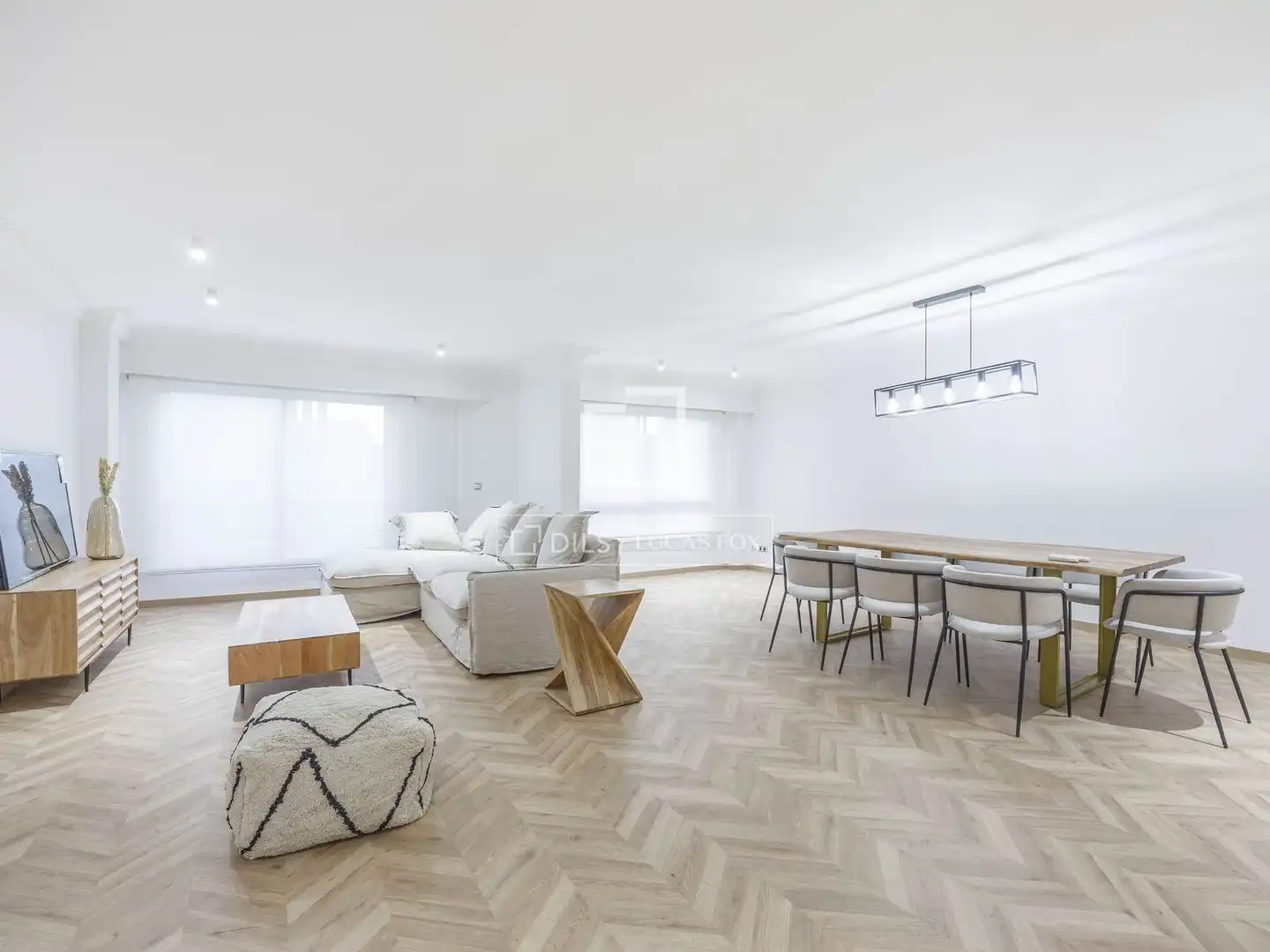 Wohnzimmer von Wohnung zur Miete in Valencia de Alcántara mit Klimaanlage, Heizung und Parkett