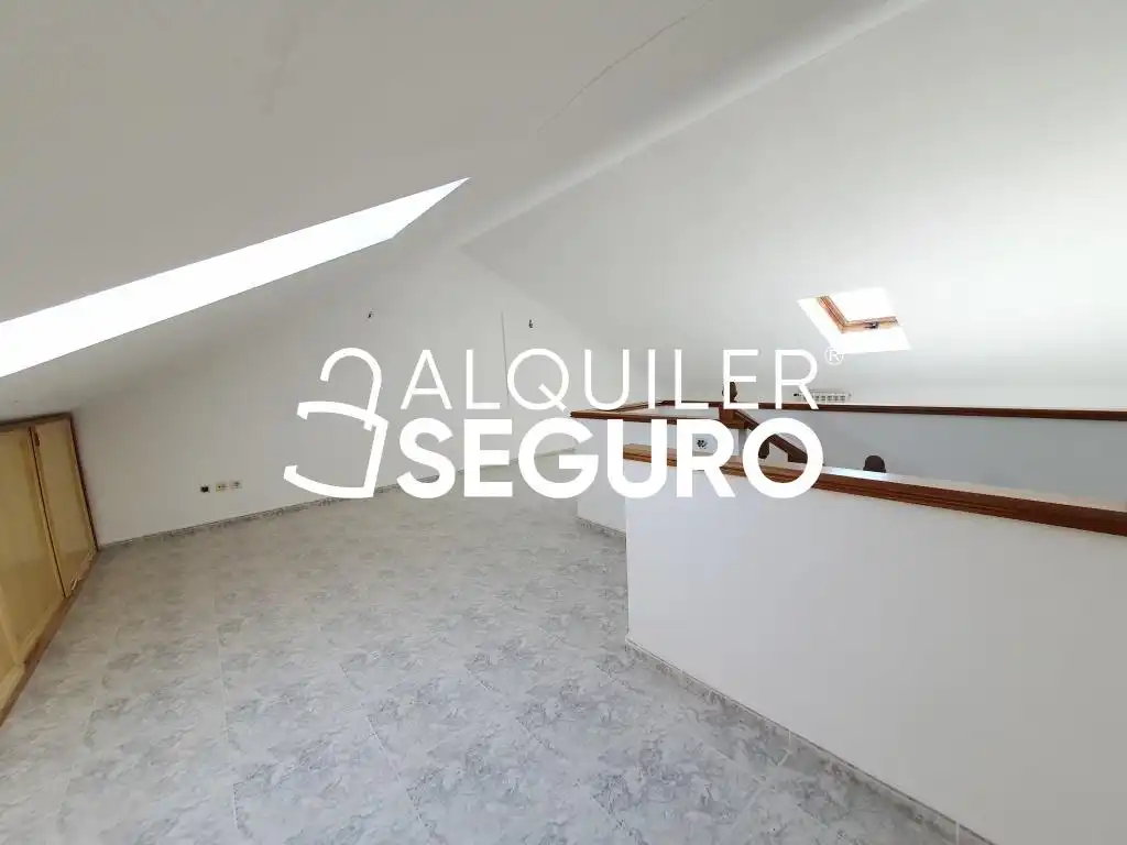 Bedroom of Houses for rent in Batres  with Heating, Terrace and Swimming Pool