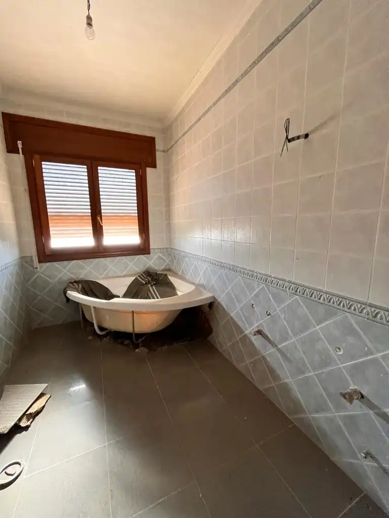Bany de Casa o xalet en venda en Fuensalida amb Traster i Balcó
