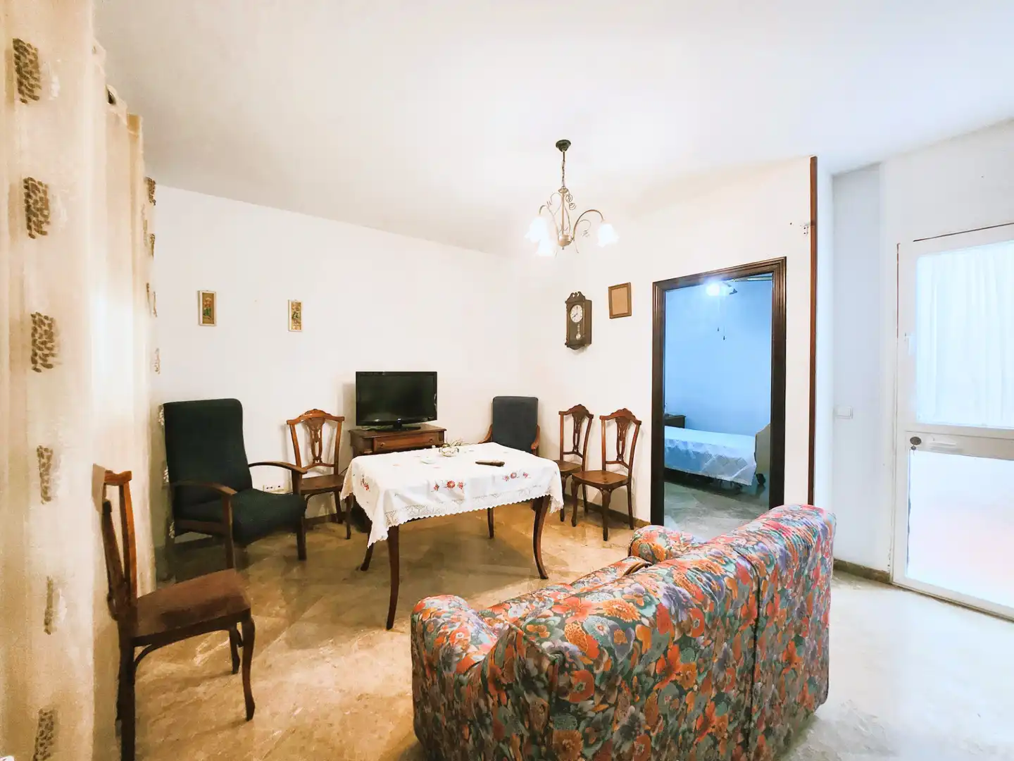 Living room of Detached homes for sale in Alcalá de Guadaira  with Air Conditioner, Terrace and Storage room