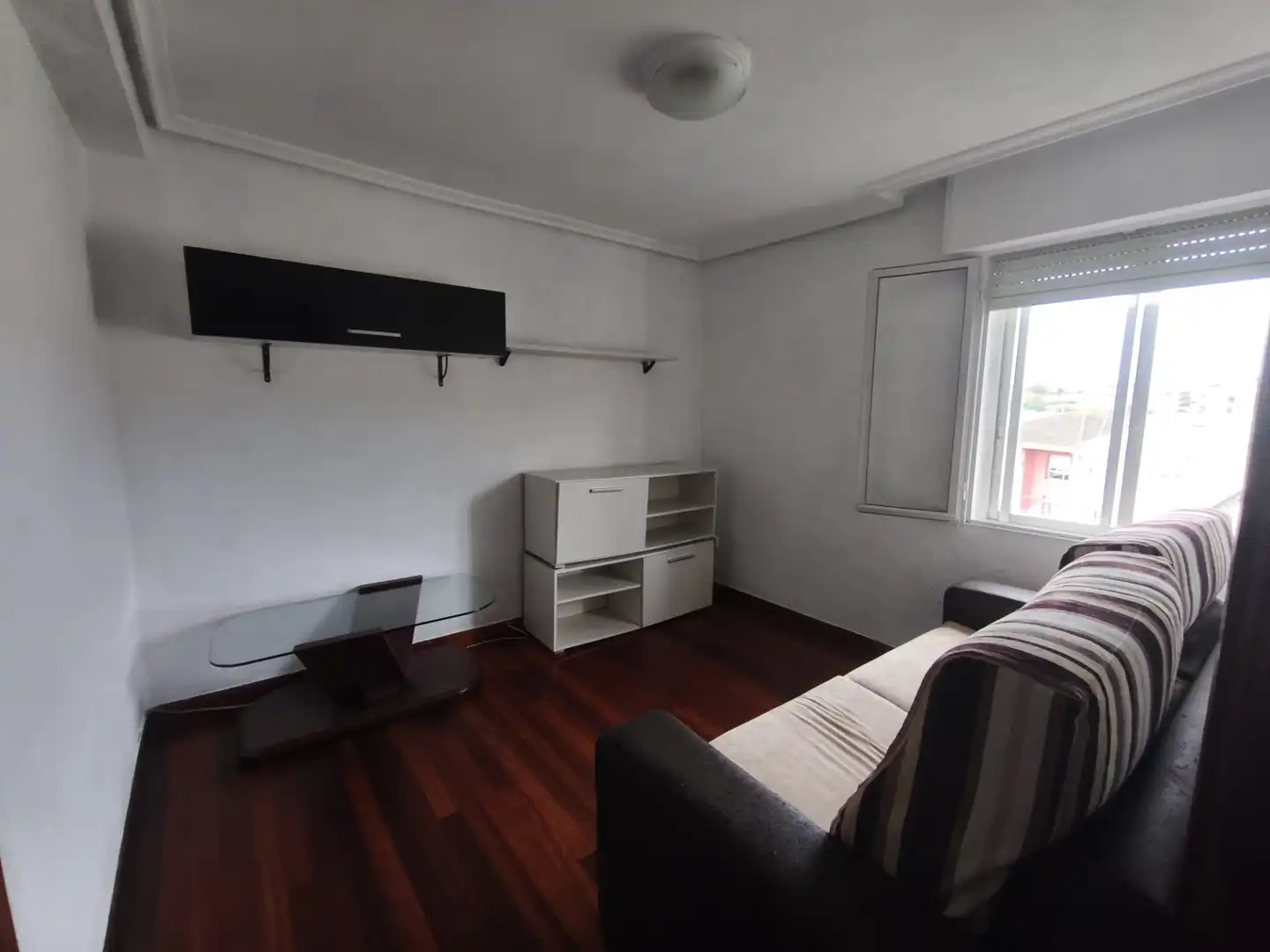 Piso en venta en Avenida Primero de Mayo