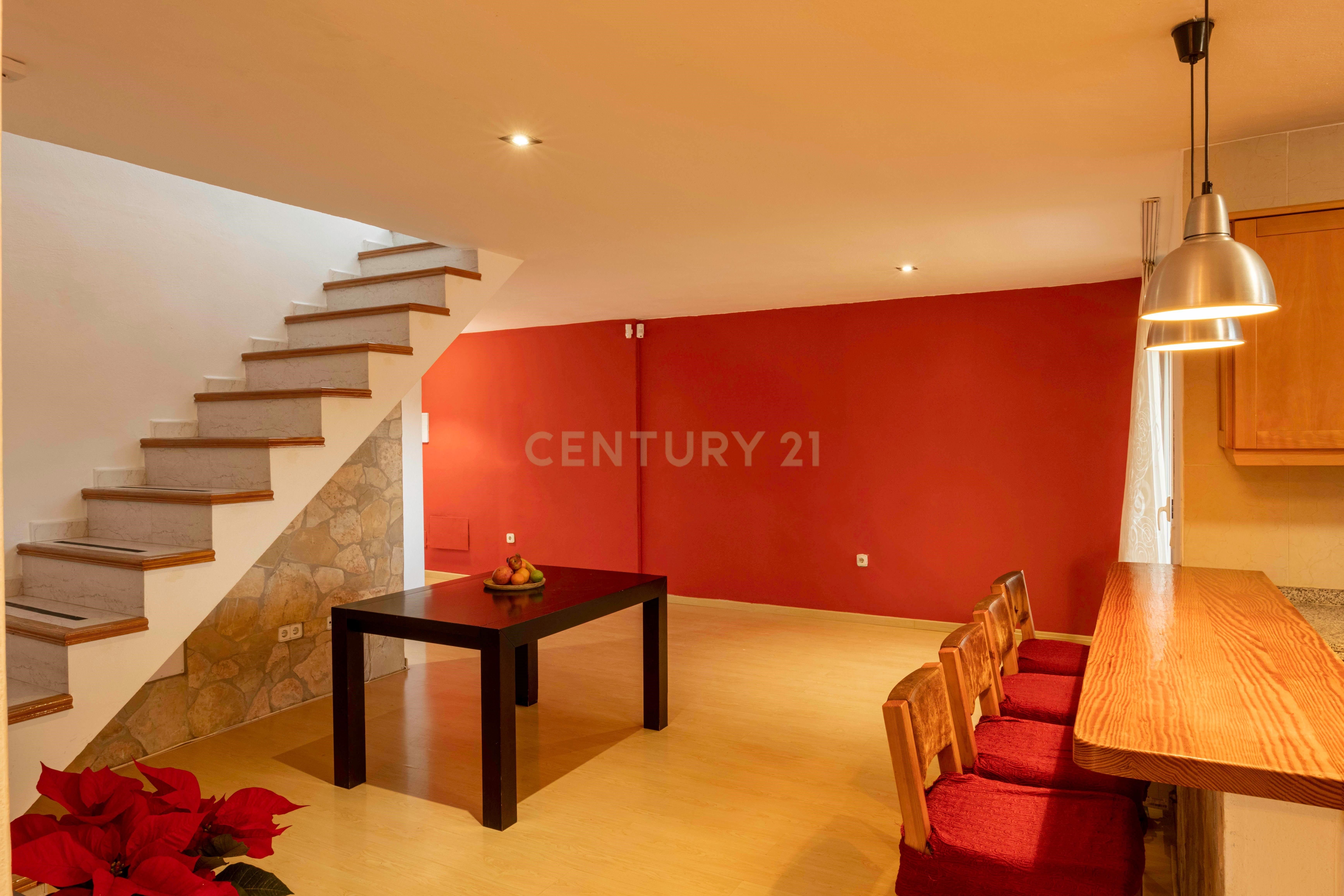 Piso en venta en Santa Eulària des Riu con Aire acondicionado y Terraza