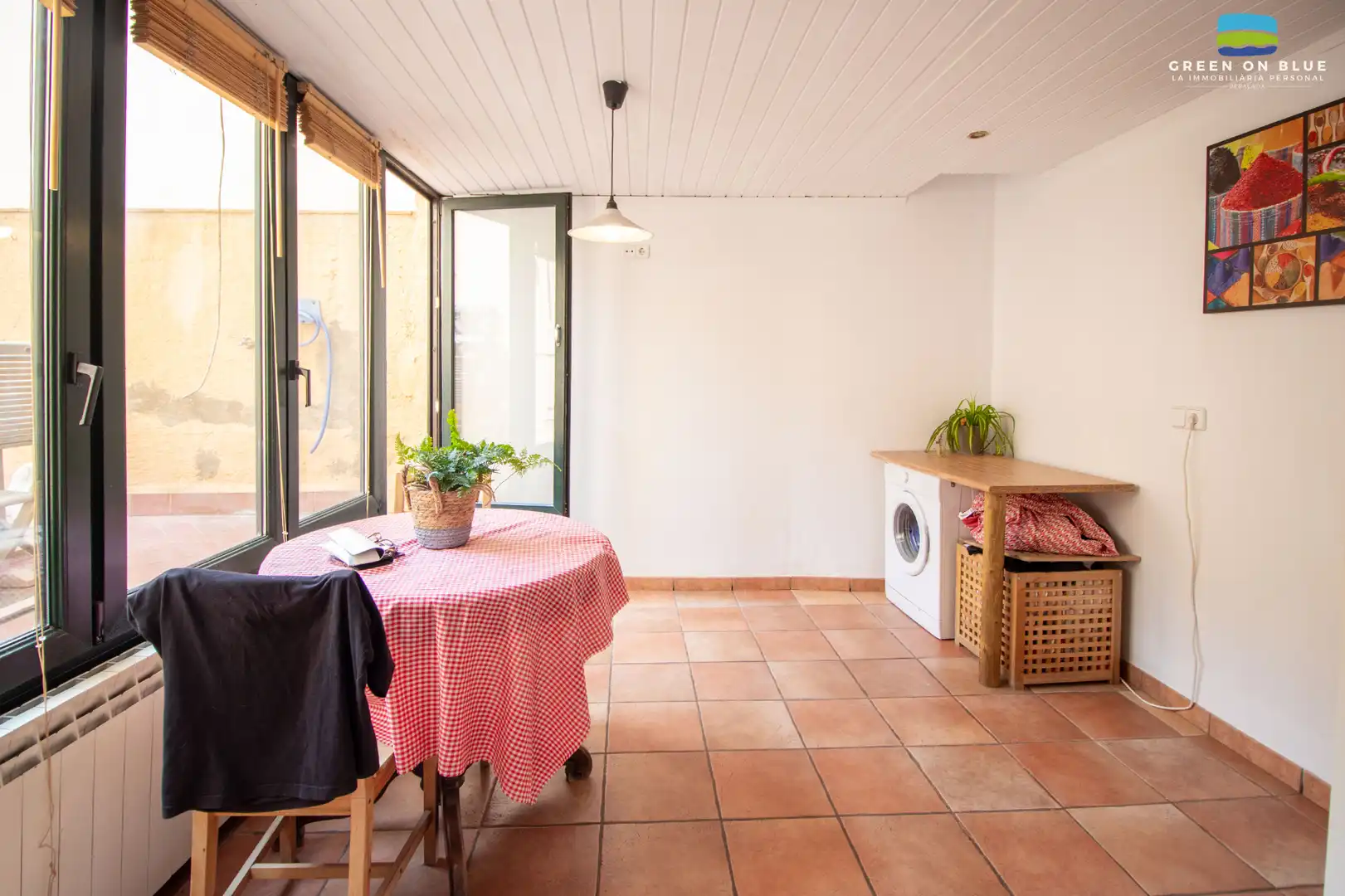 Cuina de Casa o xalet en venda en Peralada amb Calefacció, Parquet i Terrassa