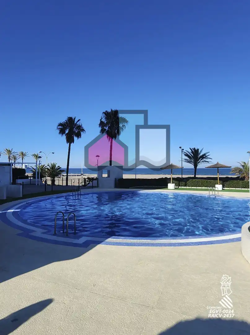 Piscina de Apartamento en venta en Cullera con Aire acondicionado, Terraza y Amueblado
