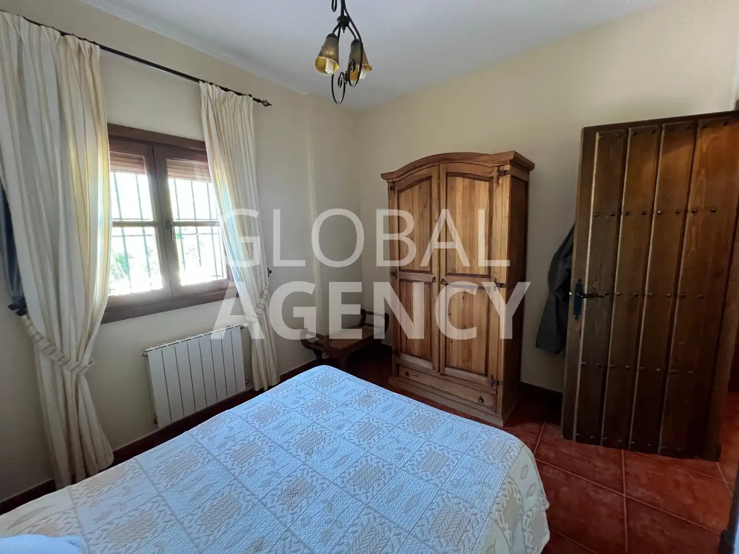 Dormitori de Terreny en venda en Jaén