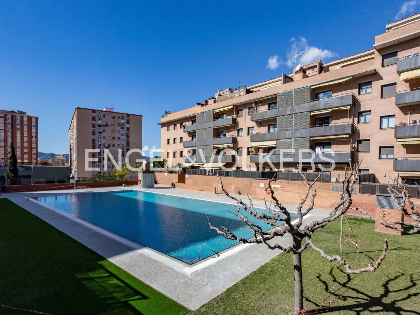 Piscina de Piso de alquiler en Sant Feliu de Llobregat con Aire acondicionado, Calefacción y Parquet