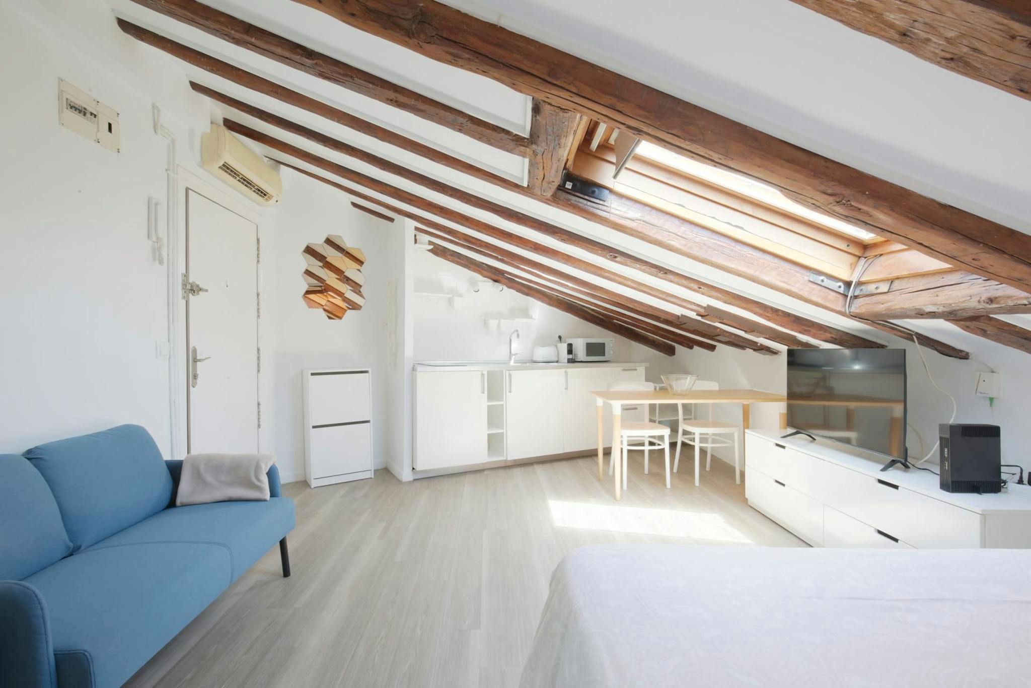 Bedroom of Flat to rent in  Madrid Capital  with Air Conditioner, Heating and Furnished