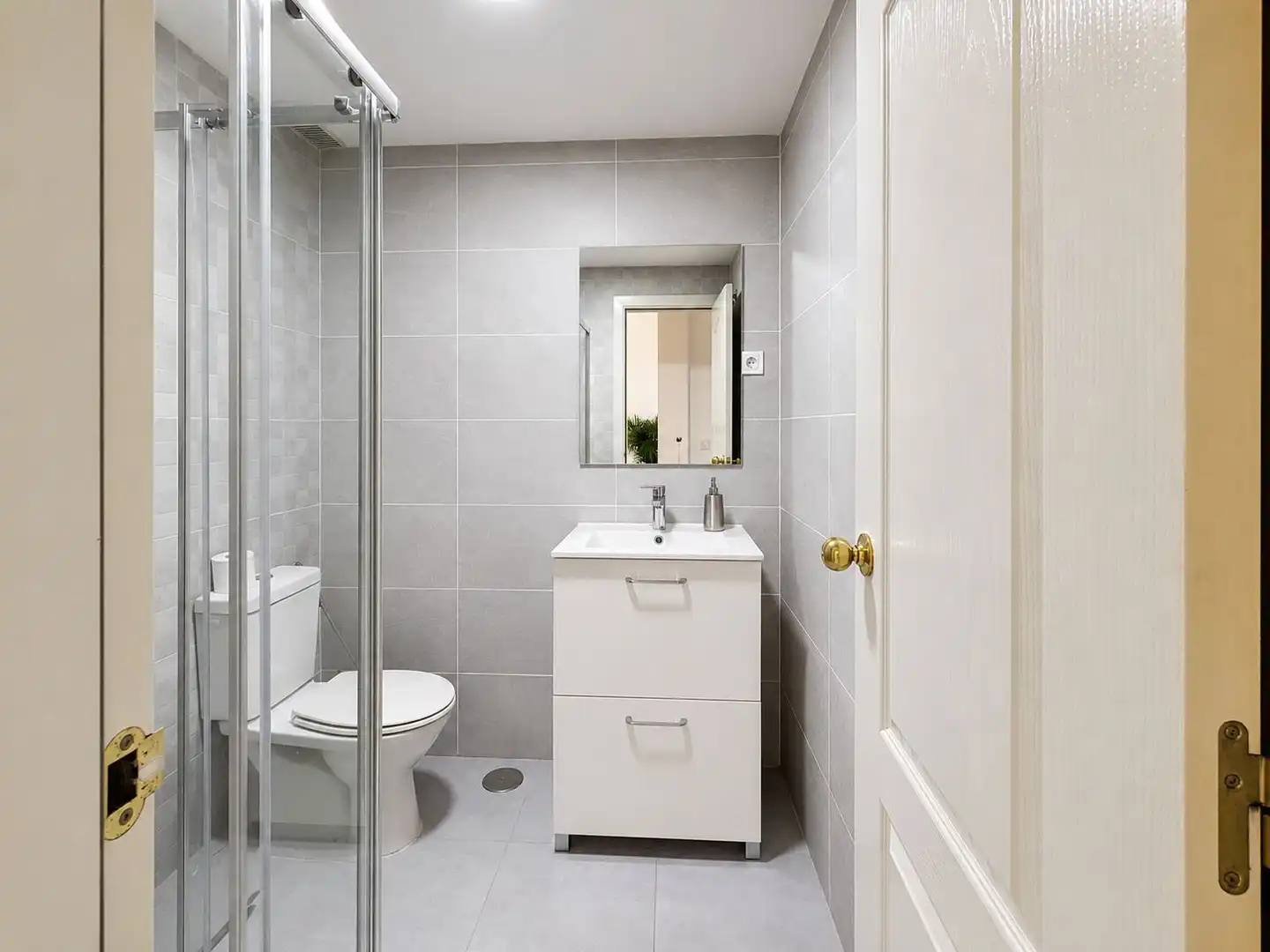 Bany de Apartament en venda en Benalmádena amb Jardí privat i Piscina comunitària